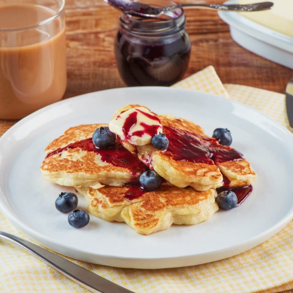crepes-americaines-au-ricotta-et-citron-avec-sirop-de-bleuets-oqsk49ywcvhfs9bwur6mpvzuc32z404v1mcfb6tr80 Crêpes américaines au ricotta et citron avec sirop de bleuets